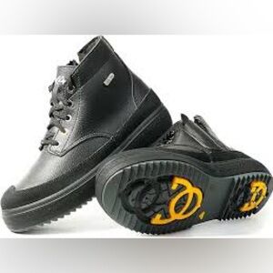 Alpi All Weather Black Boots